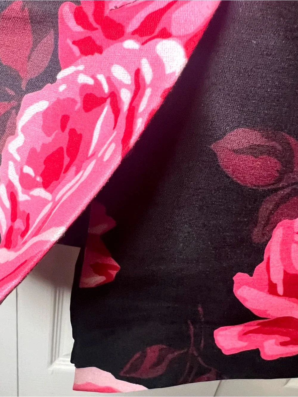 KATE SPADE Pencil Skirt Rose Floral Print Black Red Pink Knee Length Career Sz 4